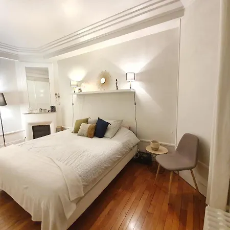 Apartment Amazing Big Flat In Champs-elysees Paris