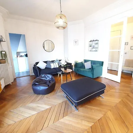 Amazing Big Flat In Champs-elysees Apartment Paris