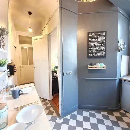 Amazing Big Flat In Champs-elysees Apartment Paris
