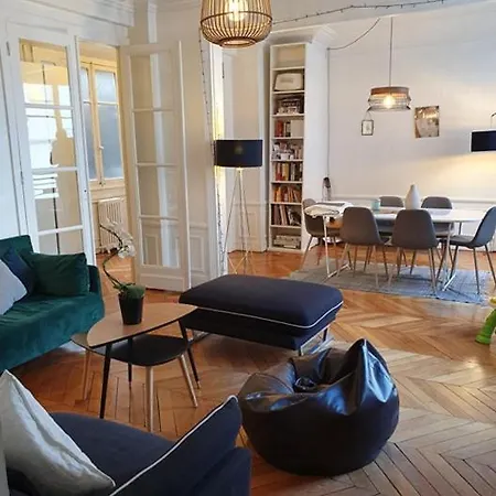 Amazing Big Flat In Champs-elysees Apartment *